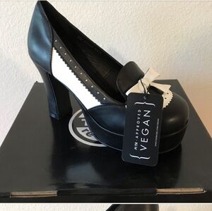 T.U.K Black And White Platform Heel 8